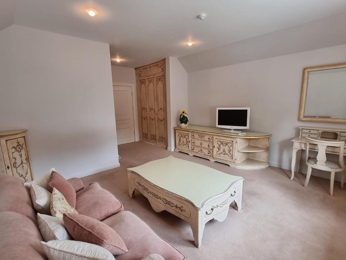 Oliwska Dolina Bed & Breakfast Gdansk Luaran gambar