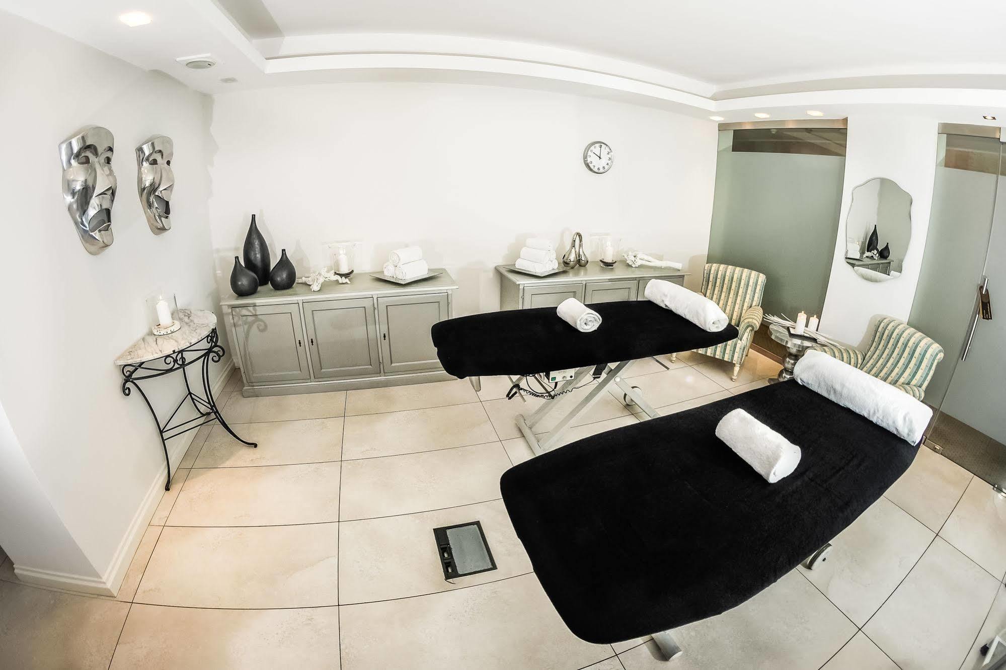 Oliwska Dolina Bed & Breakfast Gdansk Luaran gambar